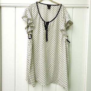 Torrid polka dot cap sleeve top PLUS SIZE 5 (5X)